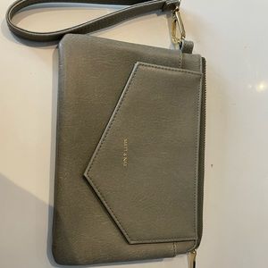 Brand New Mat&Nat vegan wristlett